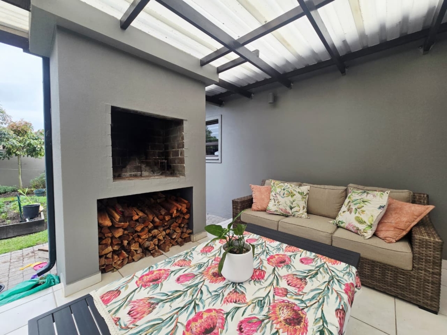 3 Bedroom Property for Sale in Earls Court Lifestyle Estate Western Cape